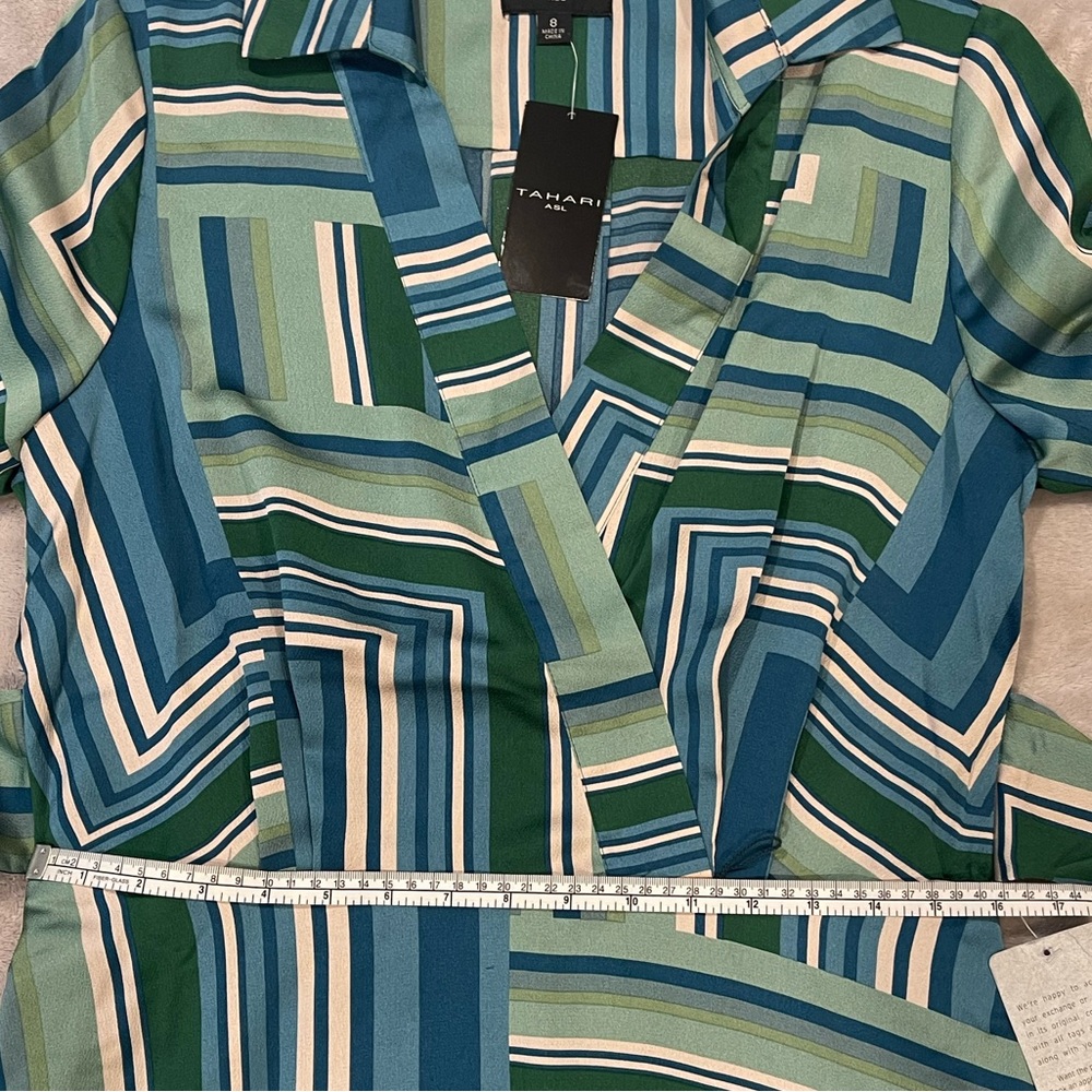 Tahari ASL Abstract Print Long Sleeve Satin Midi Dress size 8, NWT - Picture 14 of 15